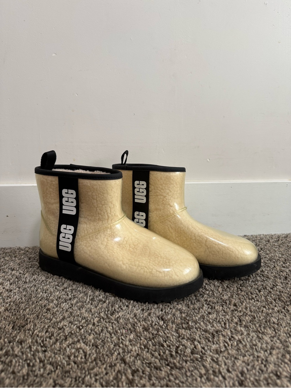 UGG Short Waterproof Boot in Cream with Black Sole